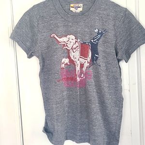 Vintage Brand Old 'make love not war' tee